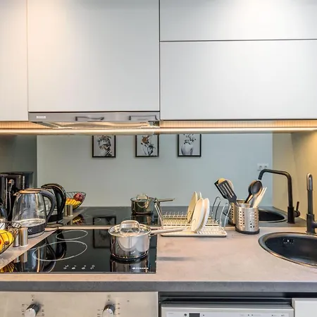 Apartment Penelope Charming 2bedroom In