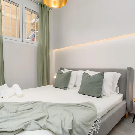 Apartment Penelope Charming 2bedroom In