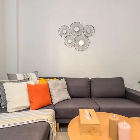 Apartment Penelope Charming 2bedroom In *